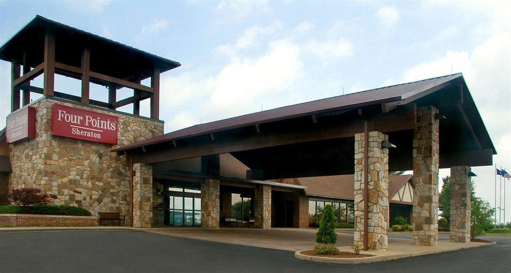 Ramada By Wyndham Greensburg Hotel & Conference Center Экстерьер фото